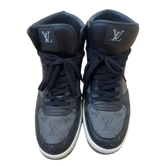 LOUIS VUITTON LV RIVOLI (UNISEX) SNEAKERS EU 40 US MENS 7.5 US WMNS SIZE 9 (EUC) - Picture 2 of 14